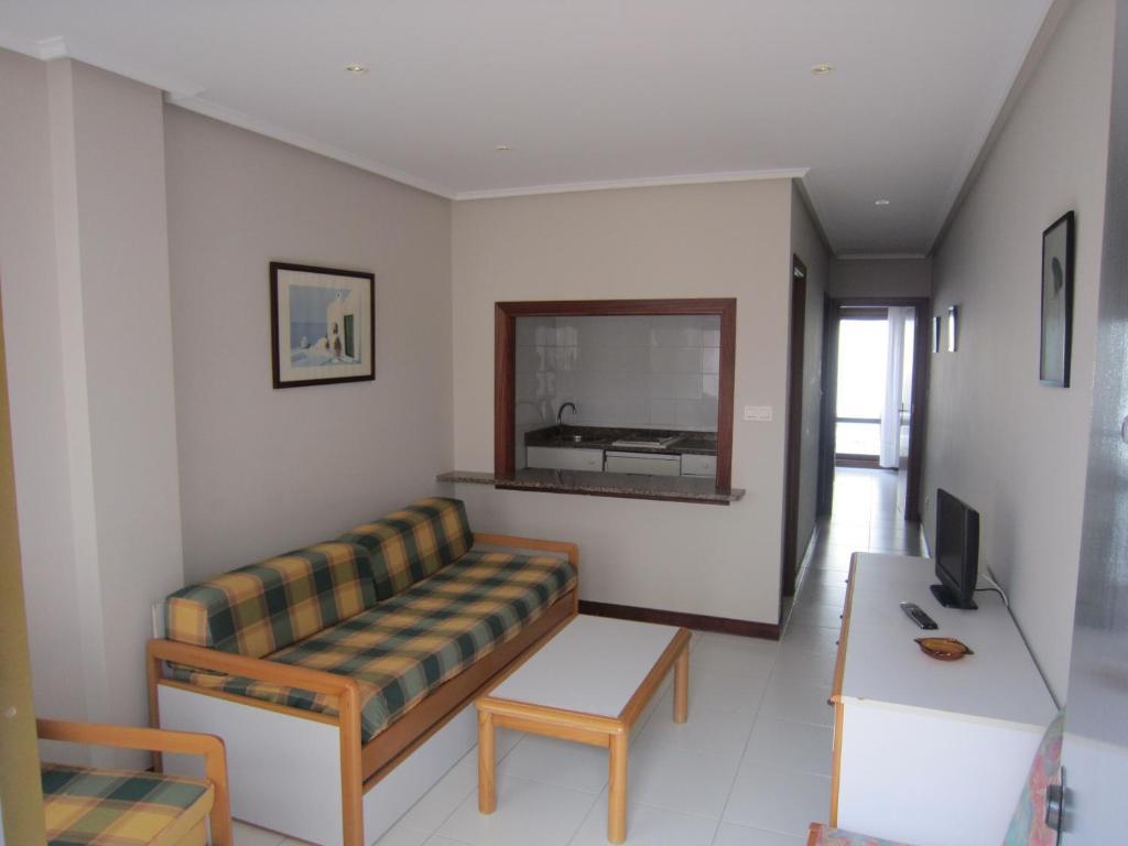 Apartamentos Elena Laredo Exterior foto
