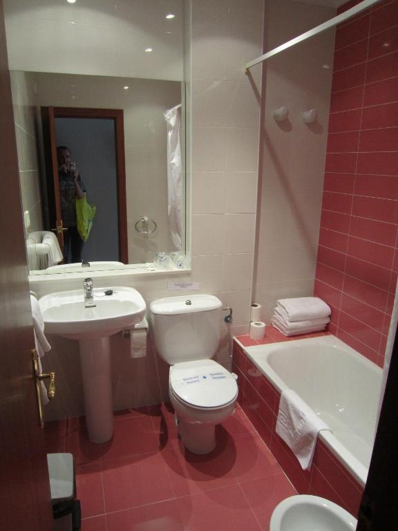 Apartamentos Elena Laredo Quarto foto